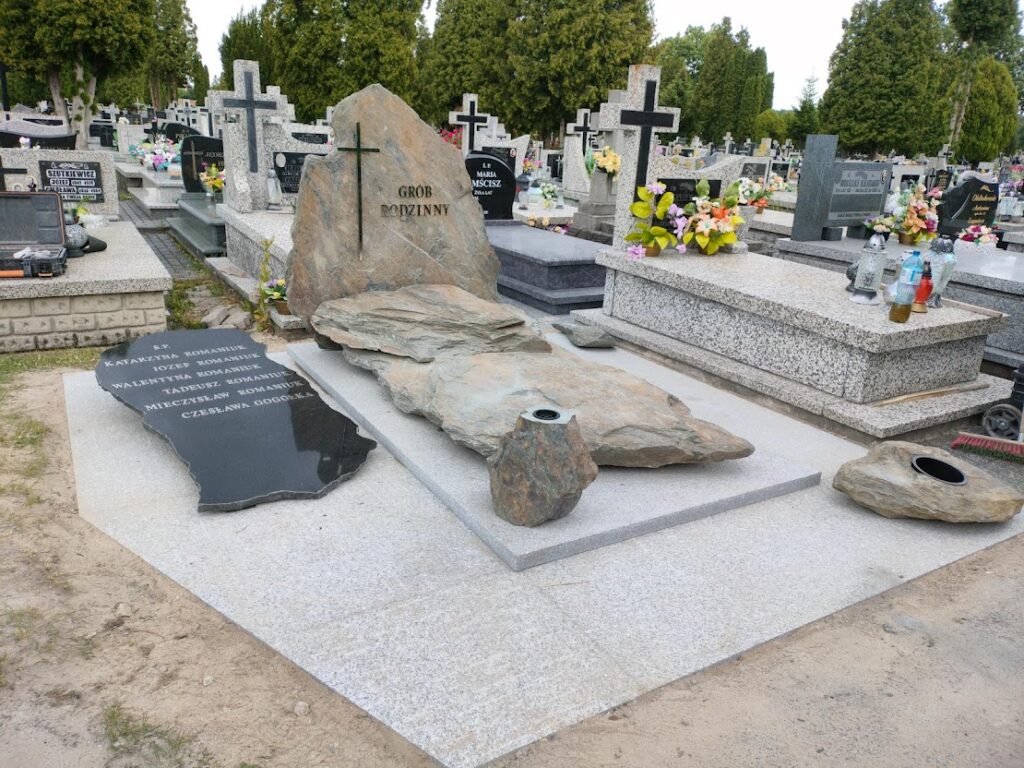 nagrobki skałkowe